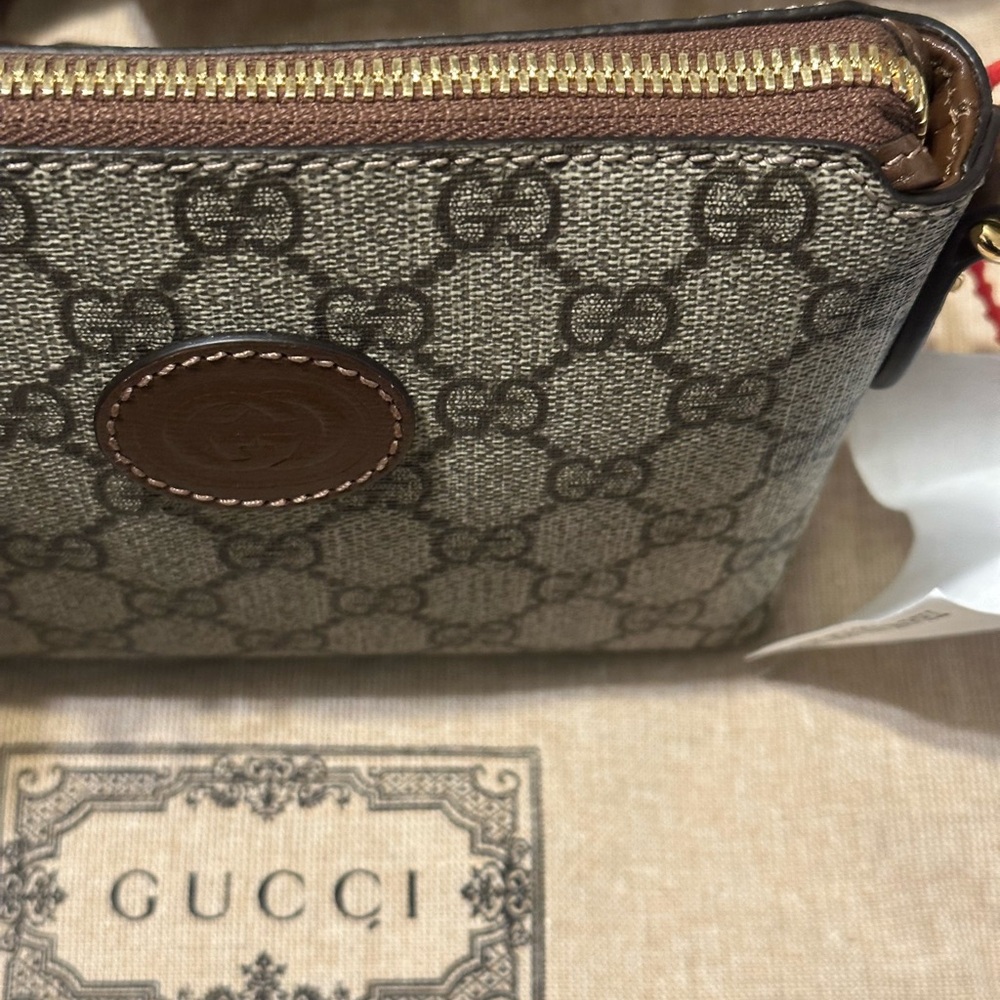 NEW Gucci crossbody - Picture 9 of 15